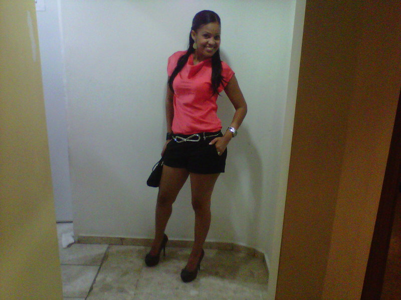 Date this foxy Dominican Republic girl Ana corina from Santo Domingo DO8648