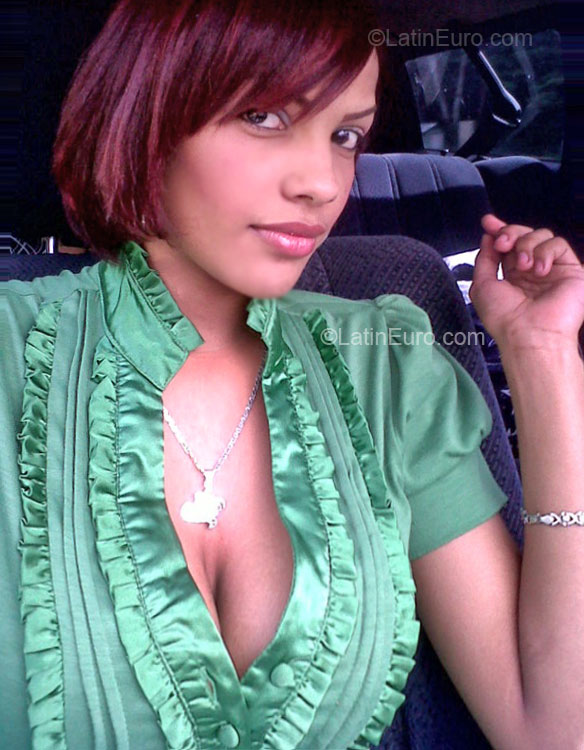 Date this tall Dominican Republic girl Rous from Santo Domingo DO8888