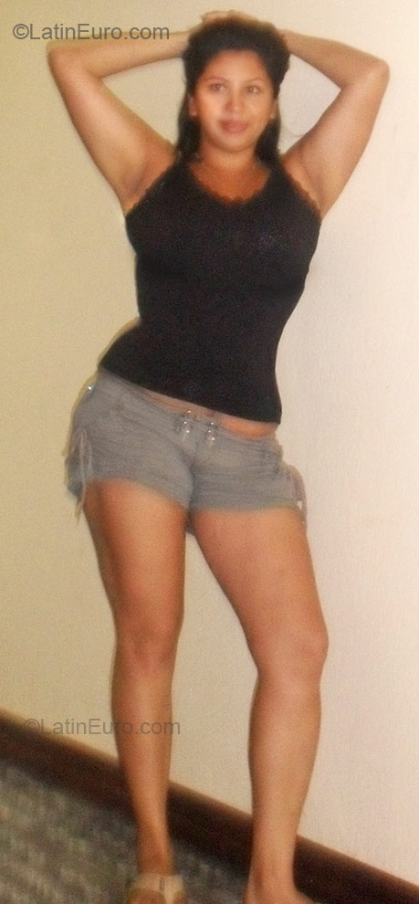 Date this nice looking Costa Rica girl Jessica from San Jose CR77