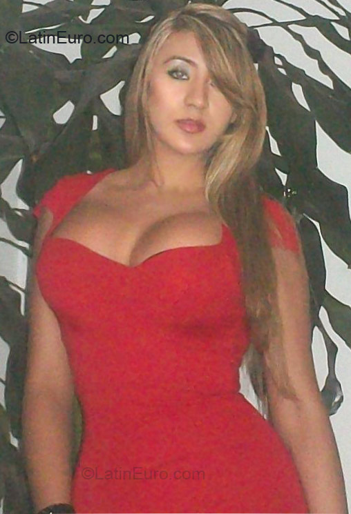Date this athletic Colombia girl Leidy from Medellin CO7969