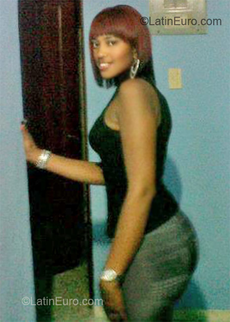 Date this attractive Dominican Republic girl Katherine from San Juan DO11328