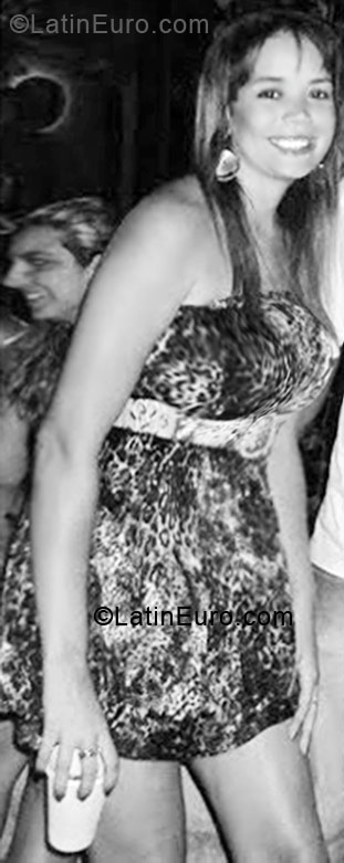 Date this delightful Brazil girl Daniela from Cuiaba BR6092