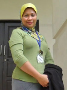 Date this attractive Malaysia girl Halimatrazak from Selangor:Ampang MY48