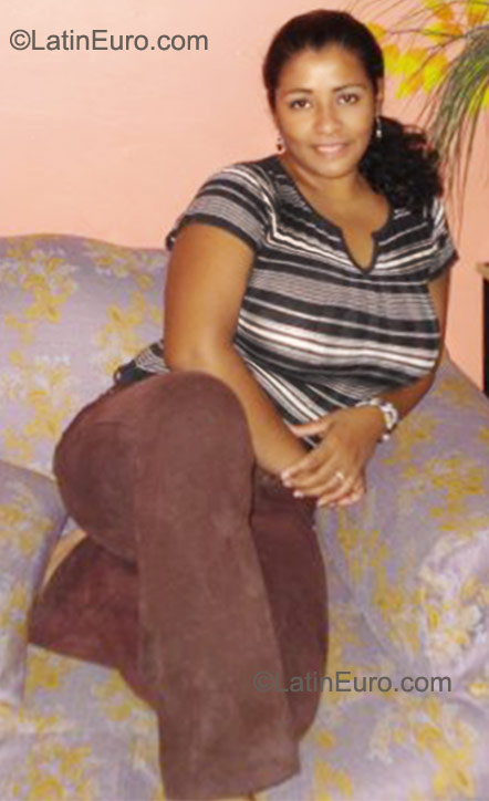 Date this exotic Honduras girl Erika from Tegucigalpa HN427