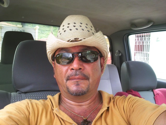 Date this cute Honduras man RamÃ³n from Tegucigalpa HN433