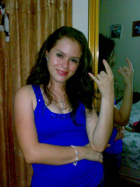 Date this young Nicaragua girl Beikiss from Nicaragua NI54
