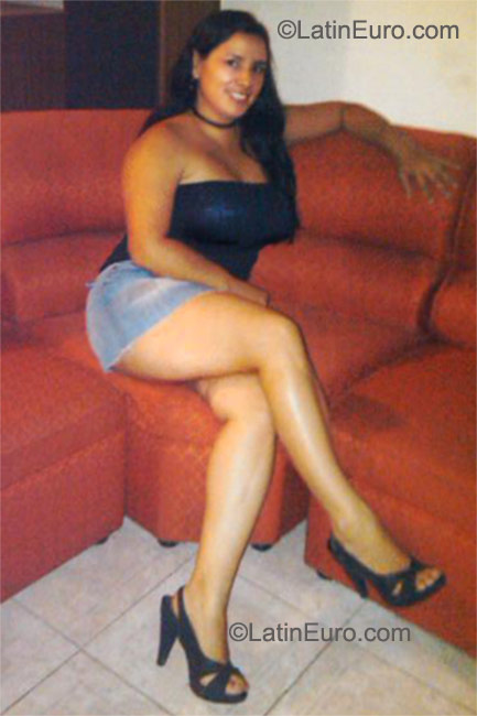 Date this good-looking Colombia girl Beatriz from Cali CO8310