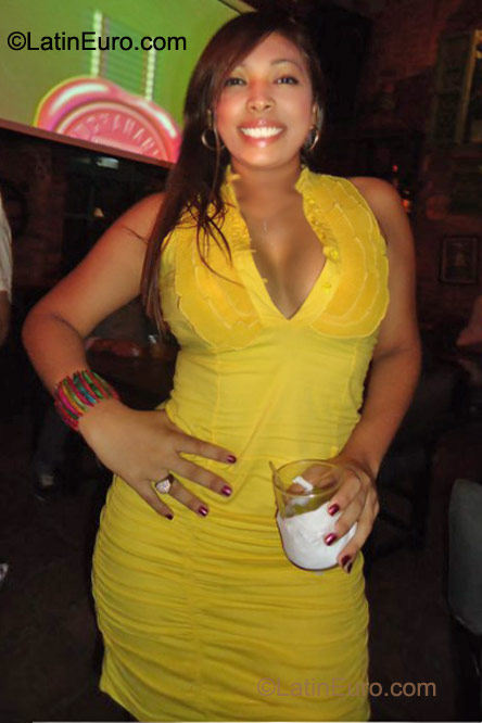 Date this fun Colombia girl Katerine from Cartagena CO8386