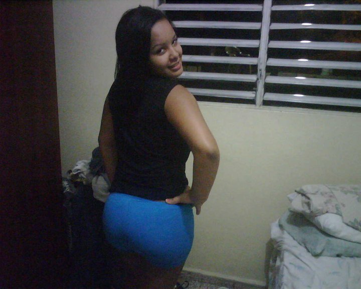 Date this good-looking Dominican Republic girl Estefany from Santo Domingo DO9782