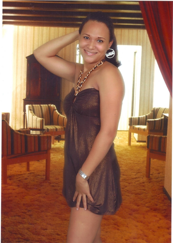 Date this tall Dominican Republic girl BUSCO from Santiago DO9812