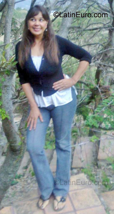 Date this hot Honduras girl Tanya from Tegucigalpa HN483