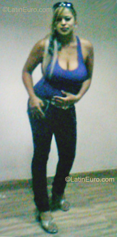 Date this lovely Mexico girl Angelyn from Guadalajara MX512