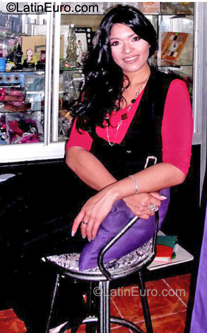 Date this stunning Mexico girl Laura from Ensenada MX517