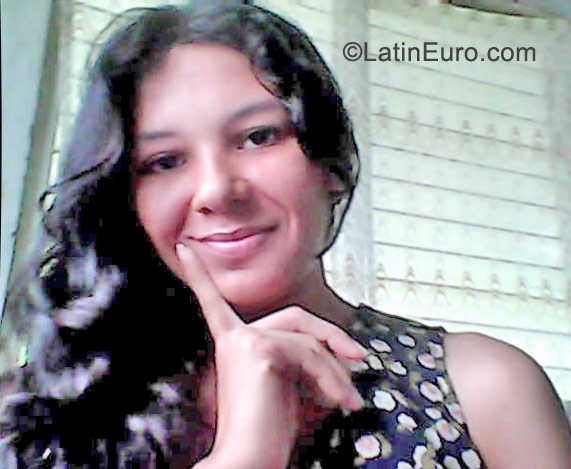 Date this tall Panama girl Zuzu from Panama City PA199