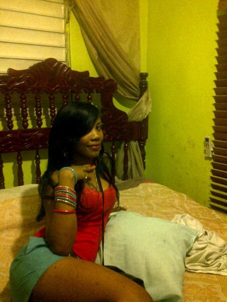 Date this foxy Dominican Republic girl Ana anyeli from Republica Dominicana DO9998