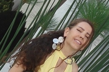 Date this tall Colombia girl Maria from Pereira CO8961