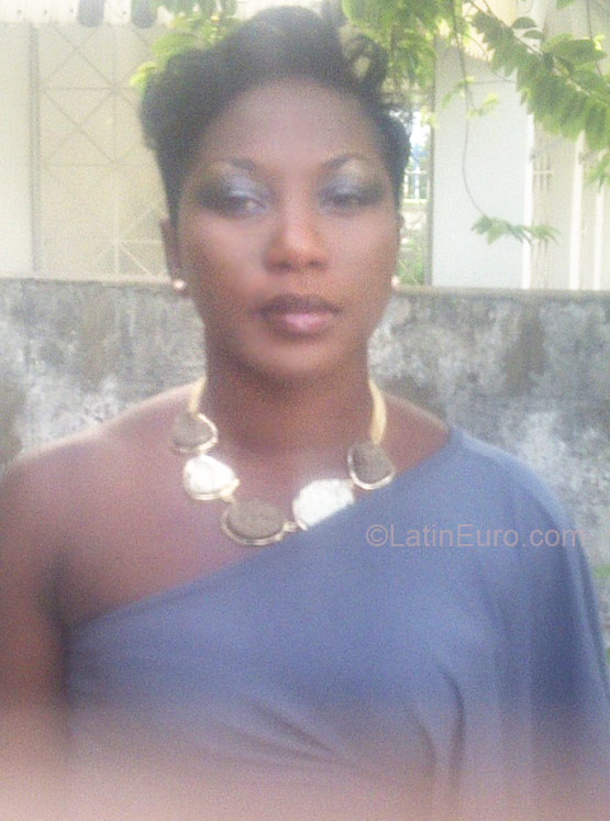 Date this pretty Jamaica girl Tamar from Kingston JM404