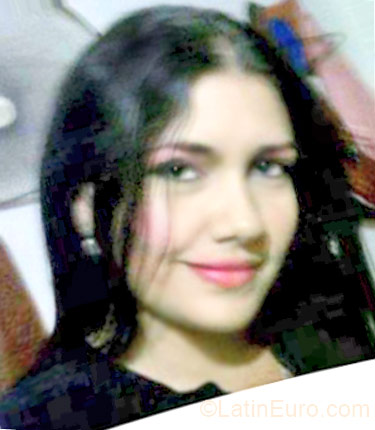 Date this tall Colombia girl Jenny from Florencia CO8996