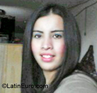 Date this delightful Colombia girl Carolina from  CO9030