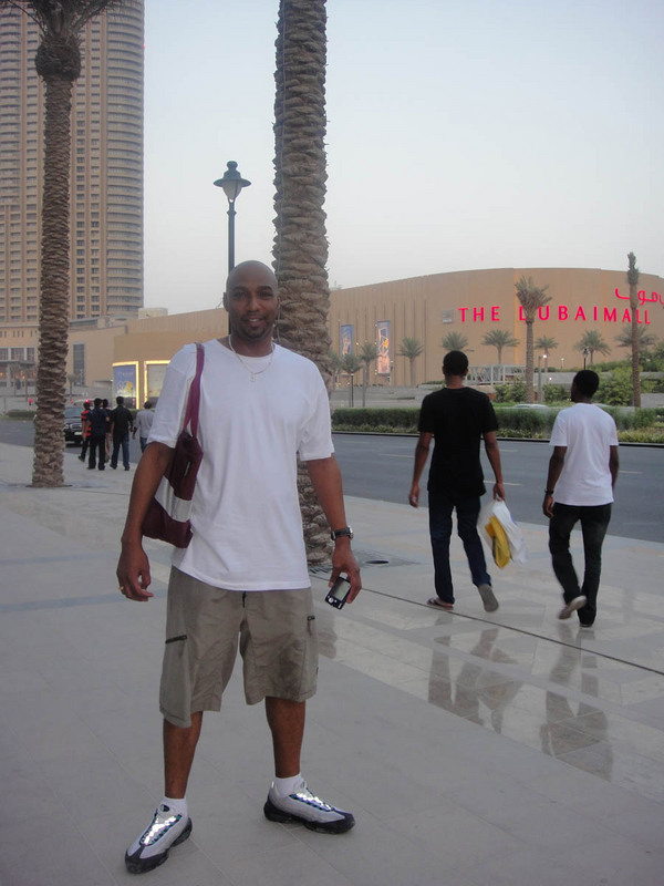 Date this georgeous United States man David from Dubai US12088