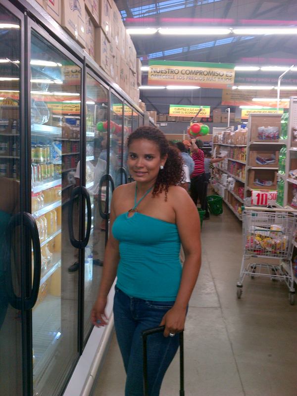 Date this funny Honduras girl Nelsy from Ceiba, Atlantida HN556