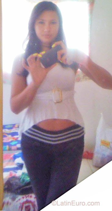 Date this delightful Brazil girl Amanda from Sao Paulo BR6310