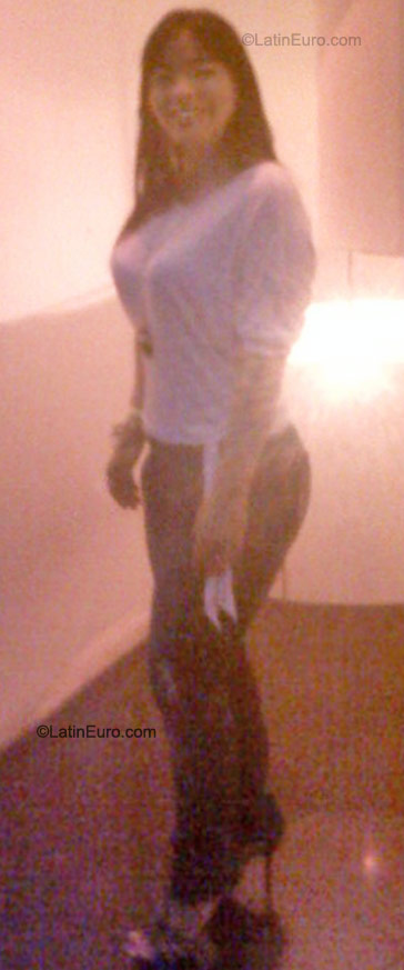 Date this charming Colombia girl Luna3173 from Cali CO9456