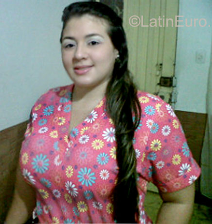 Date this tall Colombia girl Estefany from Cali CO9460