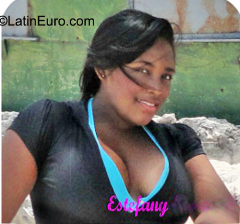 Date this cute Colombia girl Estefany from Cartagena CO9474