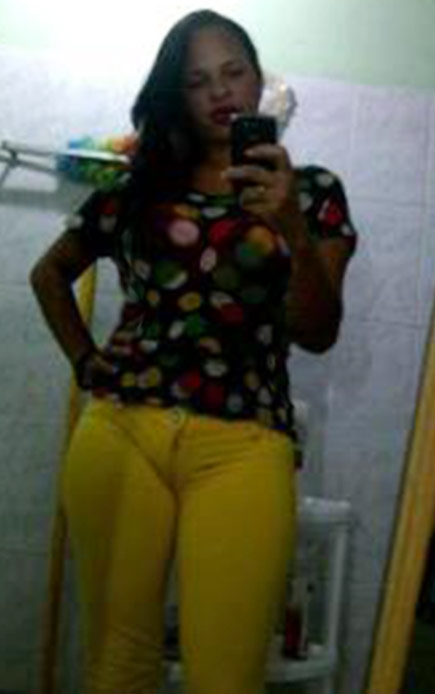 Date this sultry Dominican Republic girl KAry from Santo Domingo DO10481