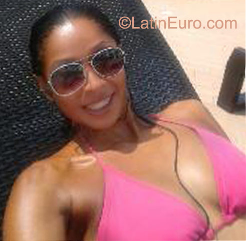 Date this pretty Colombia girl Teresa from Cartagena CO9506