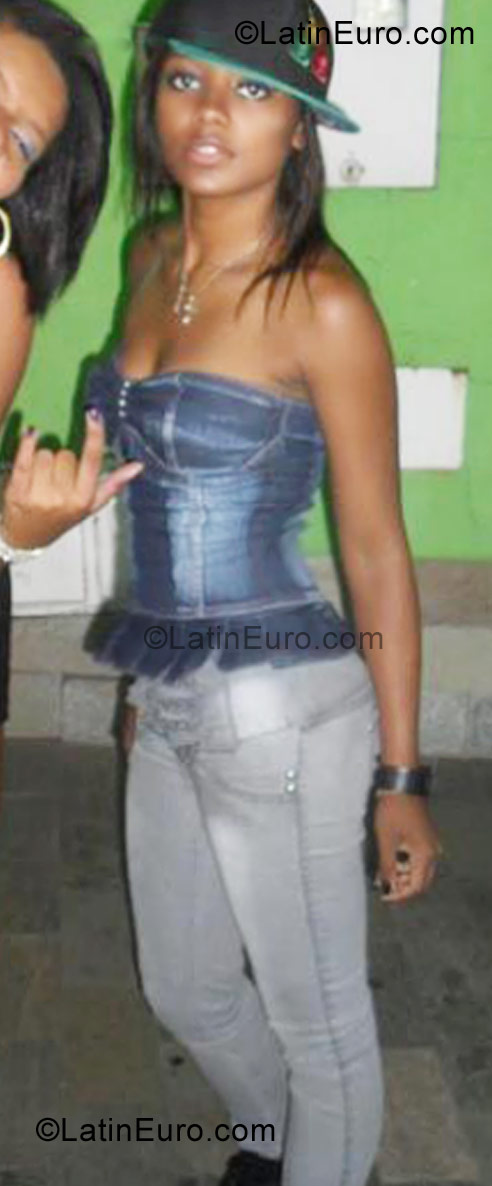 Date this fun Brazil girl Mykaellen from Belo Hotizonte BR6439