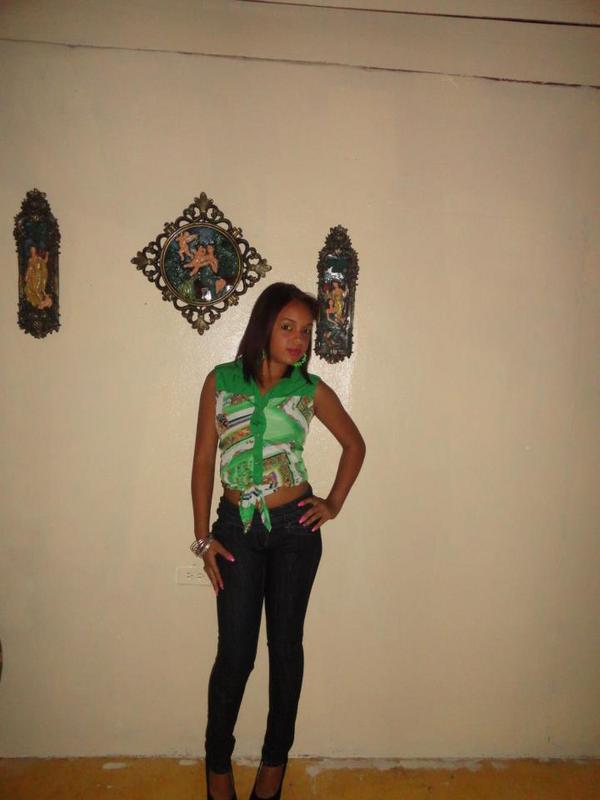 Date this voluptuous Dominican Republic girl Dania from Santiago DO10558