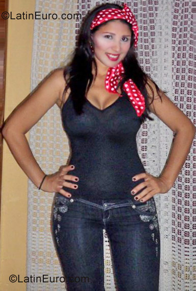Date this foxy Colombia girl Sandra from Barranquilla CO9601