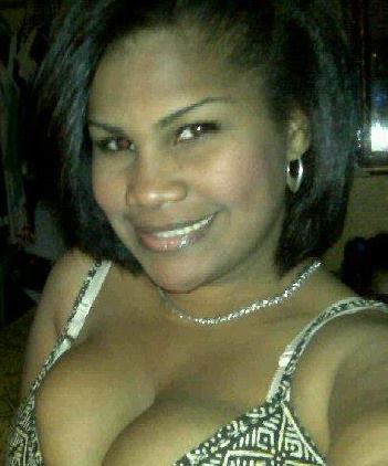 Date this sensual Dominican Republic girl Carolyn from Santo Domingo DO10663