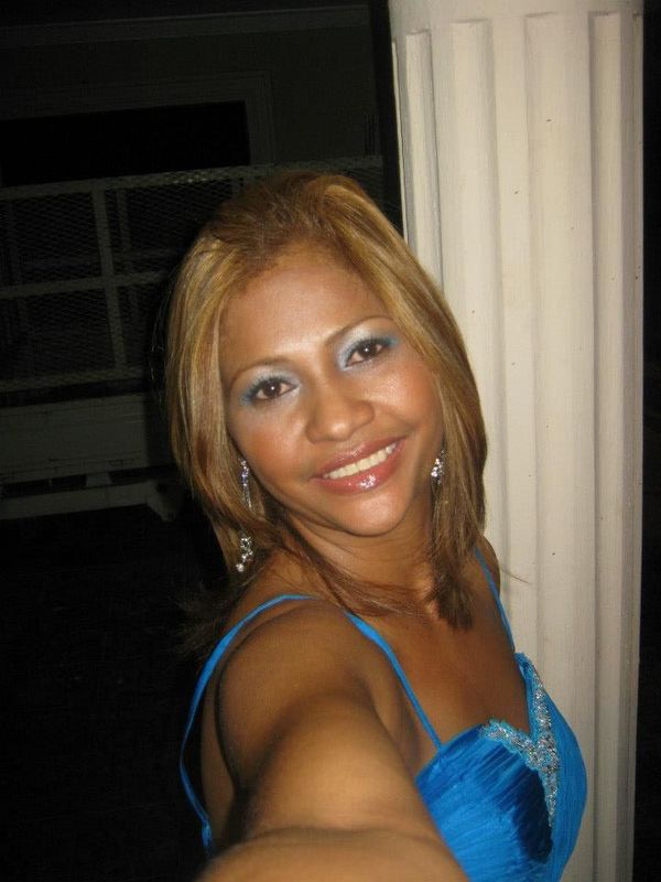 Date this happy Dominican Republic girl Rosa from Santo Domingo DO10664