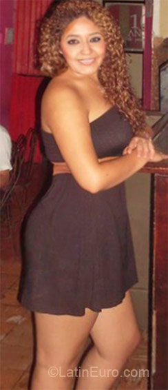 Date this attractive Mexico girl Ayde from Puerto Vallarta MX663