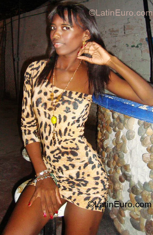 Date this exotic Colombia girl Leidy from Cartagena CO9869