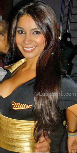 Date this fun Mexico girl Carolina from Mexico City MX675