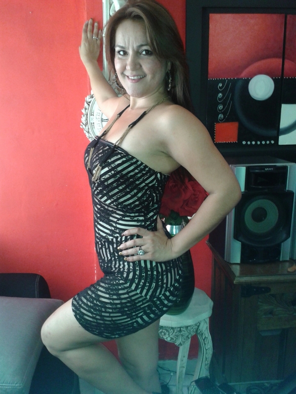 Date this cute Colombia girl DINORA ASTRID from Barranquilla CO9986
