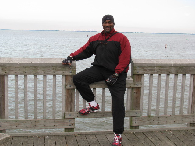 Date this hard body United States man Kenneth from Warren US12751