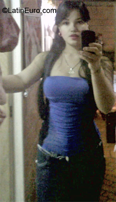 Date this lovely Colombia girl Karen from Cucuta CO10031