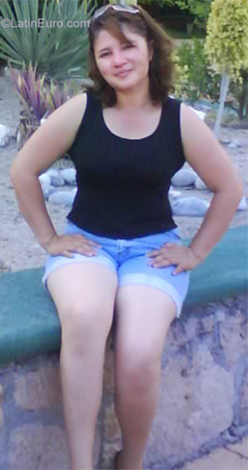 Date this cute Mexico girl LIZ from Puebla MX689