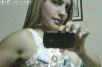 Date this gorgeous Colombia girl Andrea from Cali CO10183