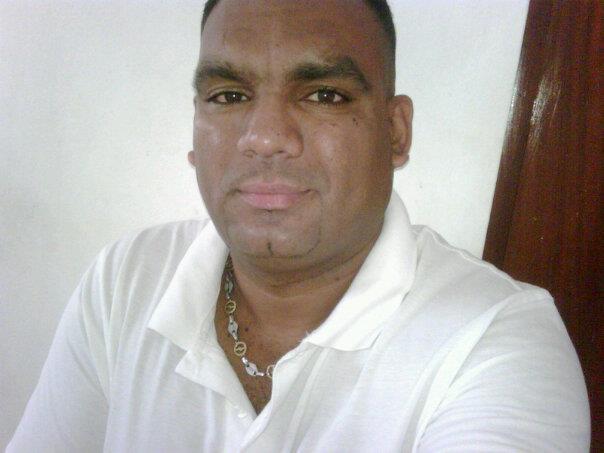 Date this georgeous Dominican Republic man Yunior23 from Santiago DO11042