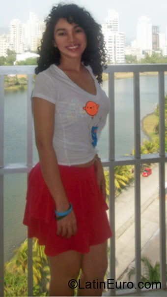 Date this funny Colombia girl Sara from Barranquilla CO10313