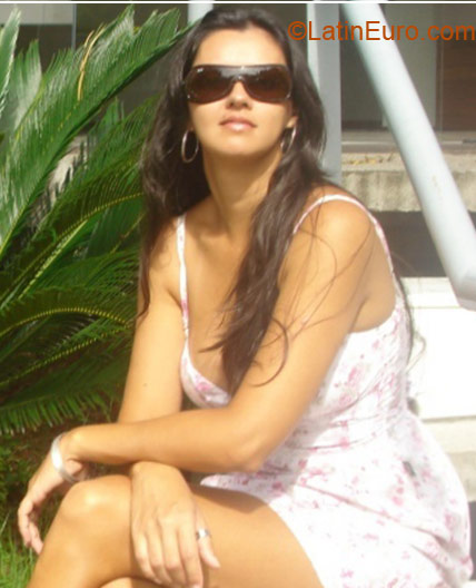 Date this charming Bolivia girl Charloty from  BR6690