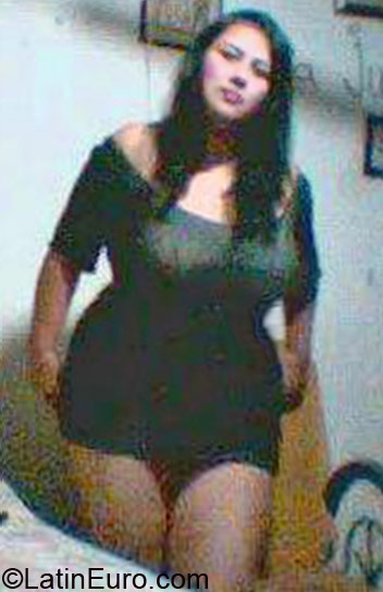 Date this delightful Colombia girl Lali from Bogota CO10369