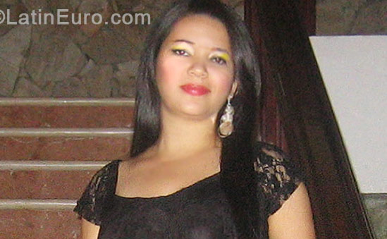 Date this exotic Dominican Republic girl Aslenn from Santiago DO12396