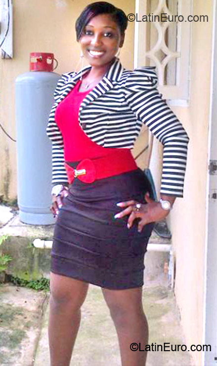 Date this athletic Jamaica girl 1 from Ocho Rios JM553